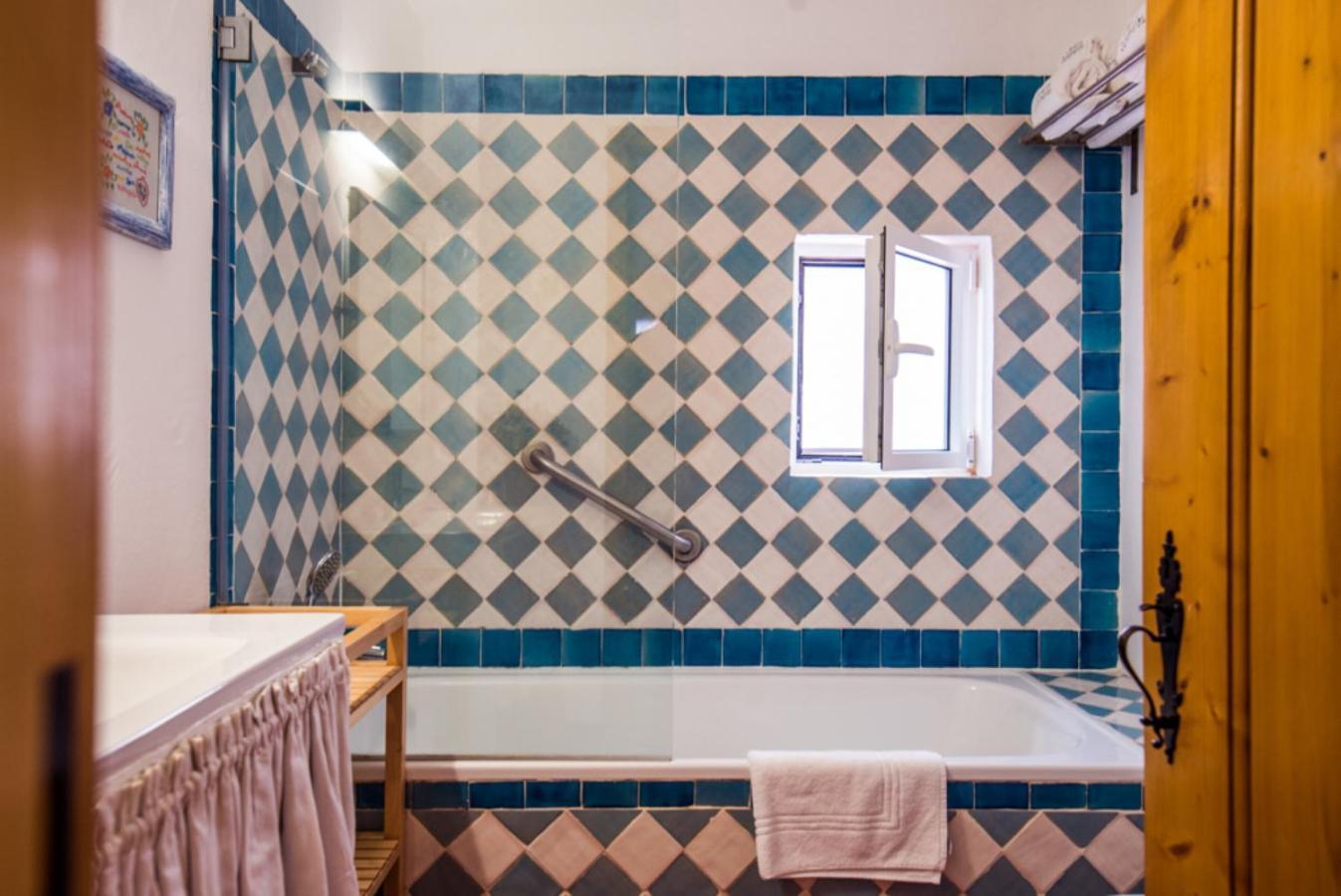 Casas De Juromenha Pensionat Exteriör bild